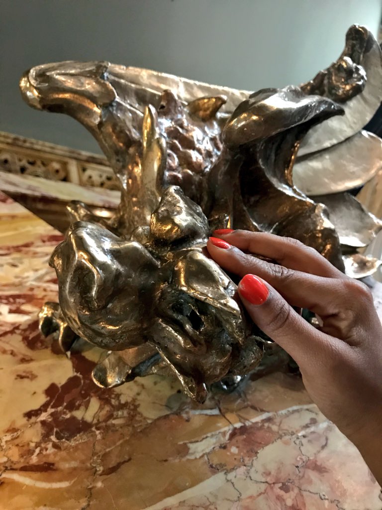hothospitalitye's tweet photo. What makes @Principal_Hotel London unique? It’s special connection to HMS Titanic. Check out the pics! #Titanic #georgethedragon #rubforluck #fitzroy https://t.co/iFFMu3Iv7n