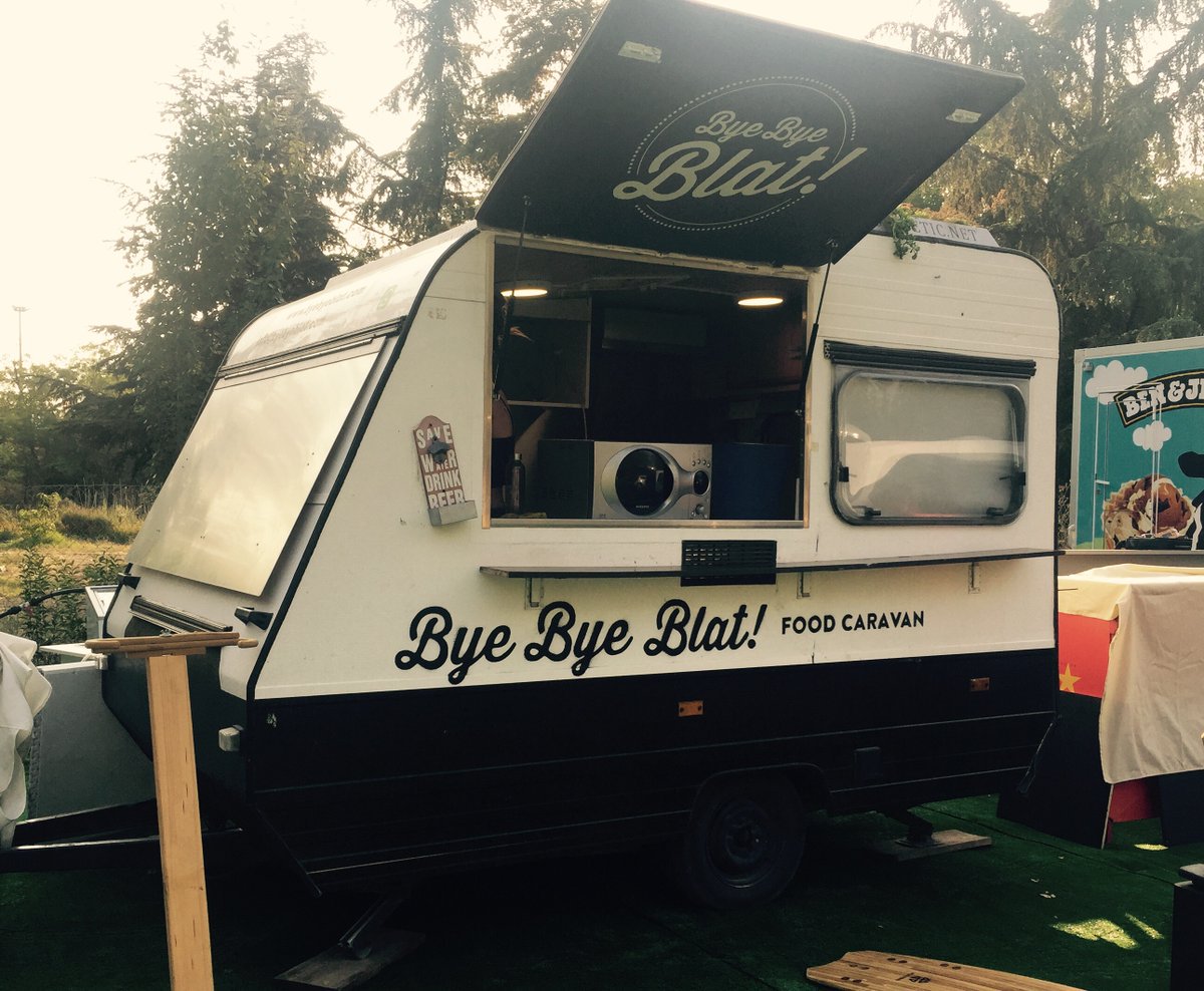 festivalot's tweet photo. El Festivalot incorpora una zona de foodtrucks a La Devesa on també hem pensat en els nens i nenes celíacs #byebyeblat #sensegluten #diadelceliac https://t.co/HC597yv79T