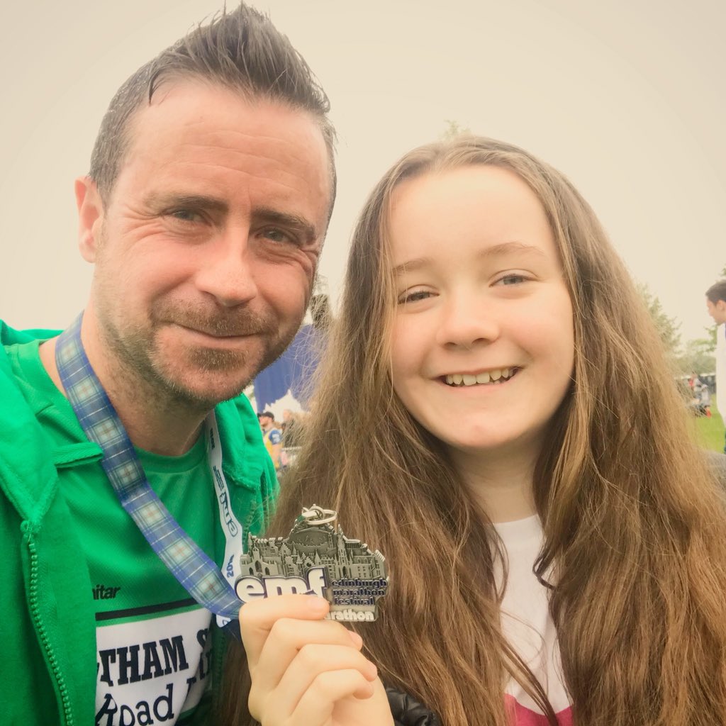 Kev_C_Murray's tweet photo. Just did a big massive PB.  Edinburgh half marathon in 1:40:17 #embra #edinburgh #edinburghhalfmarathon #emf #LSARRC https://t.co/AnQ4QWaSIs