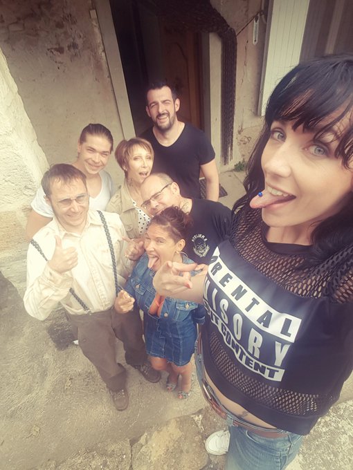 Fin de tournage au top pour @Demer_Chris et @CatalyaMia !!!  Bon courage pour le reste 😛🎥🔞 A bient&ocirc;t<a class="tags" target="_blank" title="On Twitter" href="/?out=eyJ0eXAiOiJKV1QiLCJhbGciOiJIUzUxMiJ9.eyJpYXQiOjE3MjExNTc1NDcsImlzcyI6InR3cG9ybnN0YXJzLmNvbSIsIm5iZiI6MTcyMTE1NzU0NywiZXhwIjoxNzUyNjkzNTQ3LCJyZWRpcmVjdF91cmwiOiJodHRwczovL3R3aXR0ZXIuY29tL0RlbWVyX0NocmlzIn0.Q-4JIJ2TfMaTjuRvesDCB-V_yx9rLWWrOesyx9wAI5T17D4rhTsInbVjFotACRbWzv5T8xSTd5Rn2_Q4lY48Ew">@Demer_Chris</a><a class="tags" href="/tag/catalyamia">@catalyamia</a><a href="/tag/asswednesday"class="tags"><span>#asswednesday</span></a><a href="/tag/ngot"class="tags"><span>#ngot</span></a>