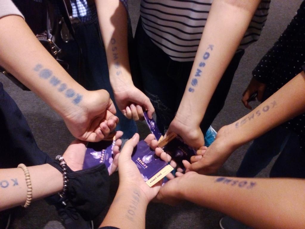 artbychedi's tweet photo. had loads of fun ✨💓 #kosmos2018 https://t.co/bgPojCi6s8