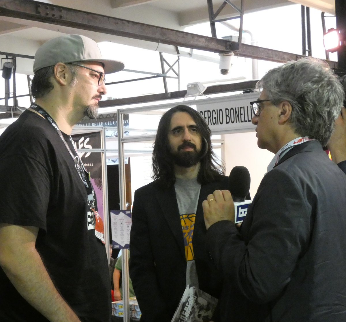tunue's tweet photo. Intervista #RAI di @Brunoluvera a @PKuperArt @arminbarducci e @giorgiosalati per #BillyIlVizioDiLeggere

#DiarioDiNewYork #Rovine #Sospeso #ARF4 https://t.co/B0acf15mX5