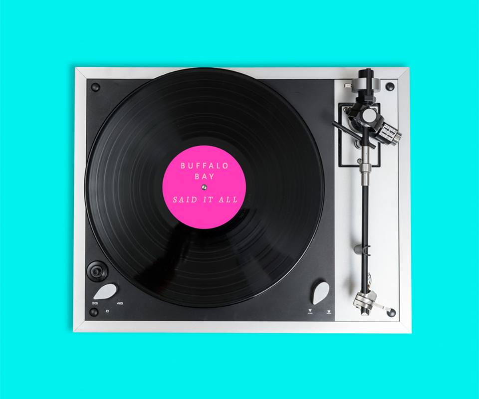 Music review: @buffalobayband - Said It All

"a blend of anthemic rock and synthpop"

Read now: giggingni.com/2018/05/music-…