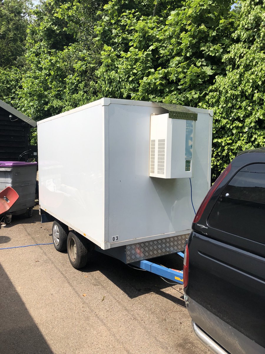 clarknblackwell's tweet photo. @BespokePest Do you have their details? We have a new fridge trailer needs doing https://t.co/4qSGgD95Y9