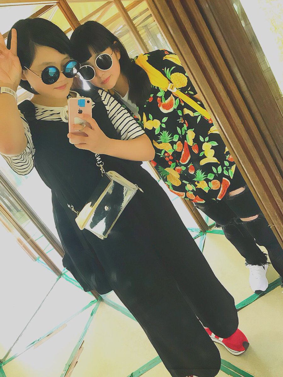 EHEH_KIRA2N_'s tweet photo. 人生ではじめてのグリーンランド🍏
遊園地とか滅多にいかんしジェットコースターとか経験なかったきタヒんだヨネ
乗っちょうとき今日命日っちズット思いよった💀
病院のお化け屋敷は耳塞いでパクス👏歌いよったら怖くなかった!!
ほんっとにたのしかった、ありがと🐧🐼
#YKRR #グリーンランド https://t.co/b8eEqbk9i3