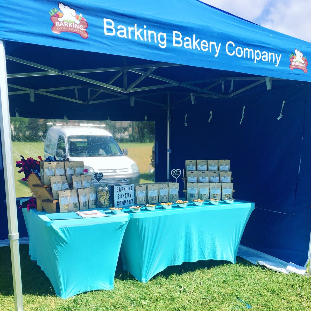 So pleased the sun has come out for our market today 😊