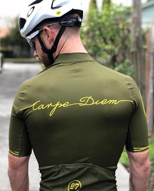 ProBikeTool's tweet photo. Seize the day; seize your ride.
.
Reposting @cyclingsnobstyle:
...
"@scott_cadby looking good in @sako7official 🔥🔥🔥🔥
#Sako7 #cyclingkit #hypekit #cyclingsnob 📷| @scott_cadby" https://t.co/0T3wZ4eqlV https://t.co/HjuZMxt5cy