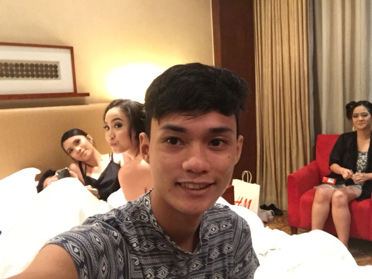 Jb_Juanich's tweet photo. #GreaterCommSoc #CommGrandBall2018 https://t.co/HmgmYNCKsV