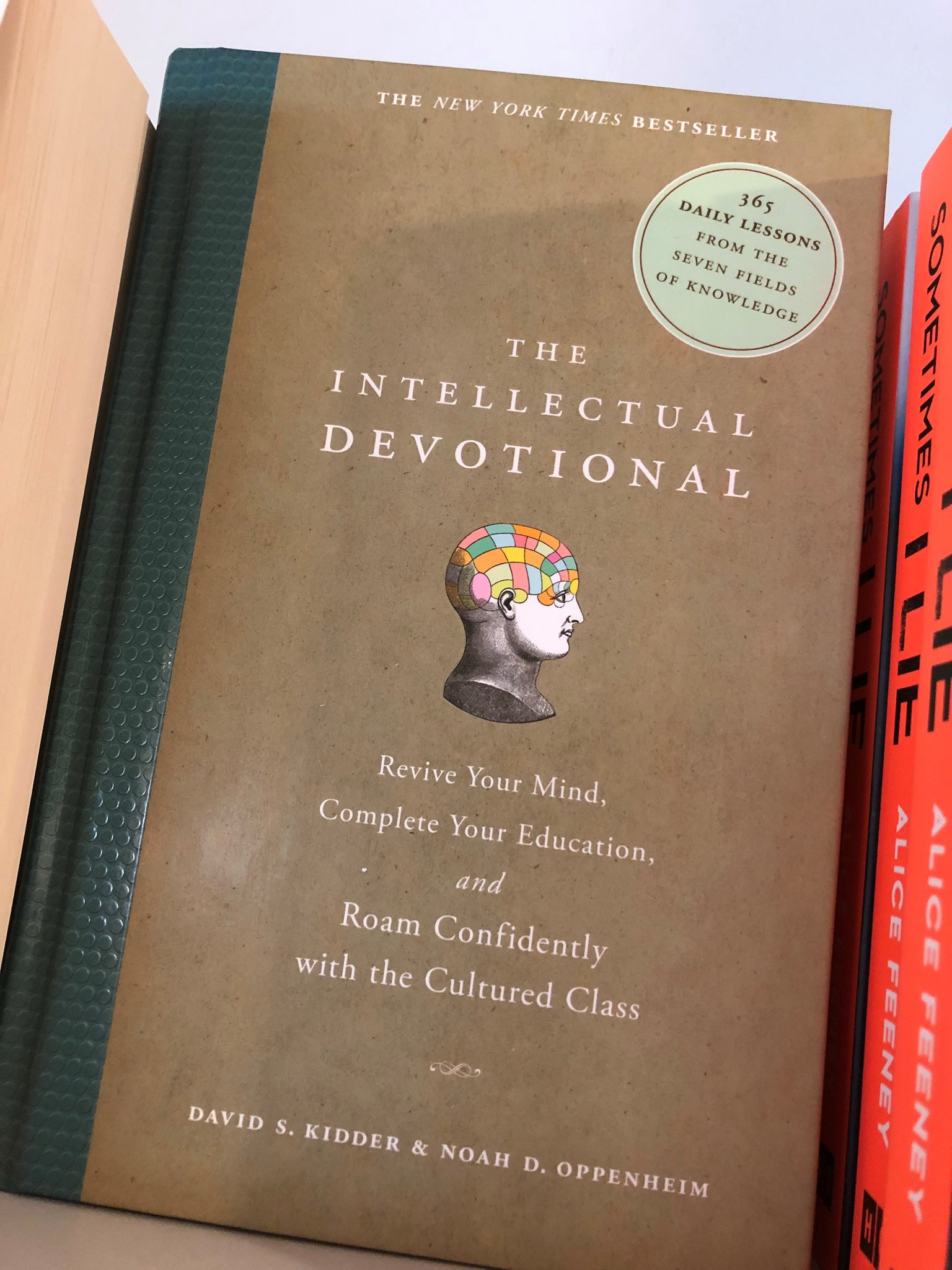 紀伊國屋書店札幌本店 2階 洋書 本日の入荷 David S Kidder The Intellectual Devotional 1日1ページ 読むだけで身につく世界の教養365 の原書です 曜日ごとに歴史 文学 芸術 科学 音楽 哲学 宗教に関する教養を収録 原書で読めば