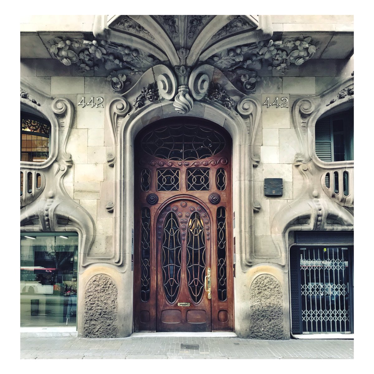 vanniehernnan's tweet photo. 442 • Avinguda Diagonal
#barcelona #catalonia #mividadesordenada #cataluña #avenidadiagonal https://t.co/h5AhLvJrsW