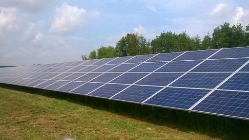 TimVdBossche's tweet image. Carmeuse opens largest solar park in Wallonia. 13,200 solar panels will provide 20% of the daily electricity needs of our Moha operations and significantly reduce our carbon footprint  #carmeuse #sustainability rtbf.be/info/regions/l…