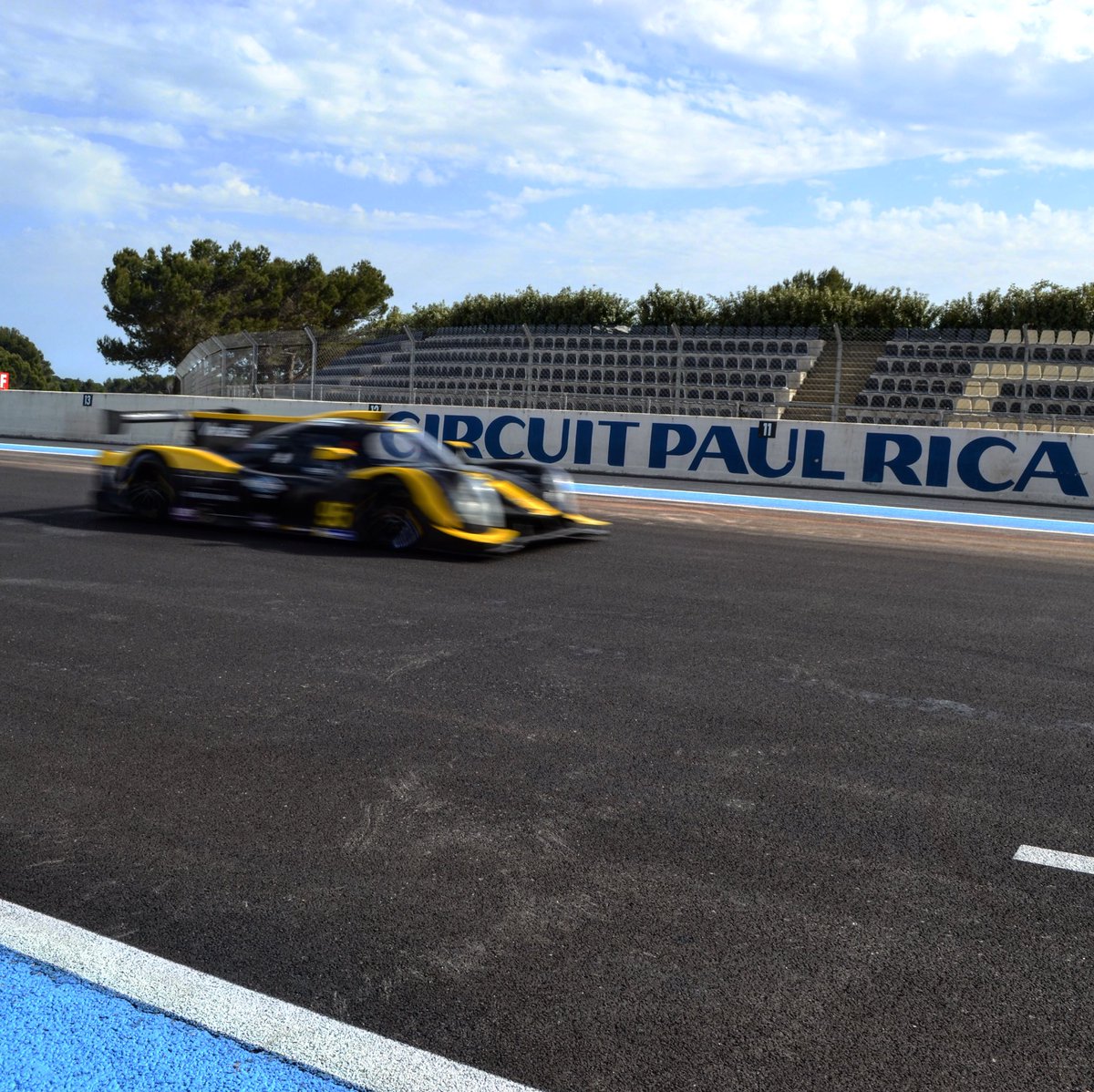 It’s race day at @PaulRicardTrack with @virageacademy Looking forward to racing at 1pm watch live at vdev.live
#victoryattitude