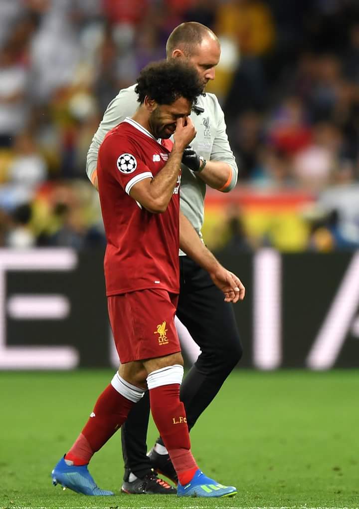 hadeer1286's tweet photo. دموعك غالية علينا يا مو #mo_salah_is_the_best https://t.co/1xmU2iNeBb