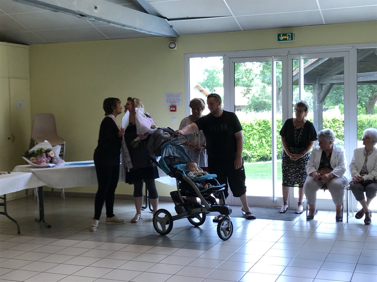 Bias40's tweet photo. Aujourd’hui #Bias fête les Mamans 😍🌷🌺 #FeteDesMeres https://t.co/L1GSkBWQyU