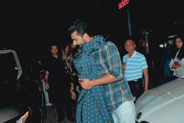 BestOfAlia's tweet photo. some people make your laugh a little louder, smile a little wider and life a little better. ❤️

look at these two dorks @aliaa08 &amp; @vickykaushal09 ✨ https://t.co/THKZ9wpCEm