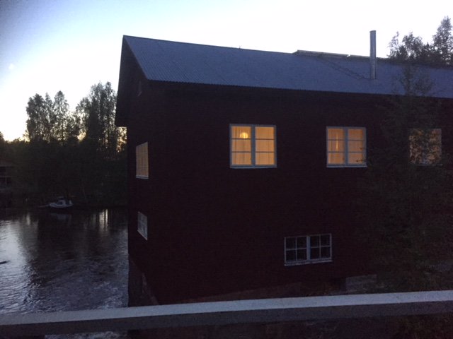Good Sunday my twitter friends and visitors💗! It is sunny and pretty over here in Finland🌤️😎! I hope you all get to enjoy a relaxing day🤗🙏🎶🌷. A couple days fishing in Teisko, Tampere.