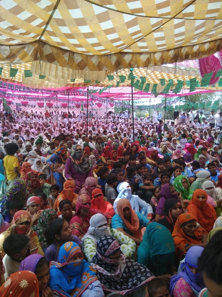 Join_Manthan's tweet photo. #बेरी हल्के के #Mehrana गाँव में चाय के प्रोग्राम में उमड़ा जनसैलाब, दुष्यंत चौटाला की लोकप्रियता का  एक और उदाहरण, आज कल पुरे हरियाणा में एक ही बात है #चलो_चले_दुष्यंत_के_साथ 
#हर_वोटर_का_सपना_दुष्यंत_सा_सांसद_अपना https://t.co/tZuctuU0YS