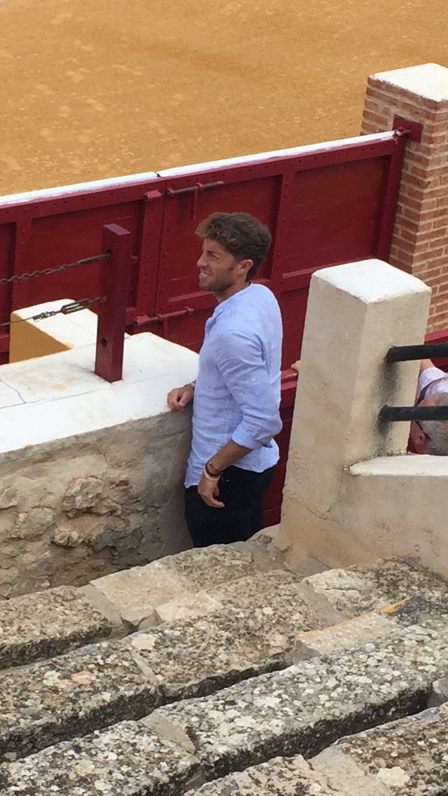<a href="/InfoMESCRIBANO/">Manuel Escribano</a> un maestro por Villamayor de Santiago, Suerte Torero #Toros #sialostoros que bonito es el sentimiento de la tauromaquia