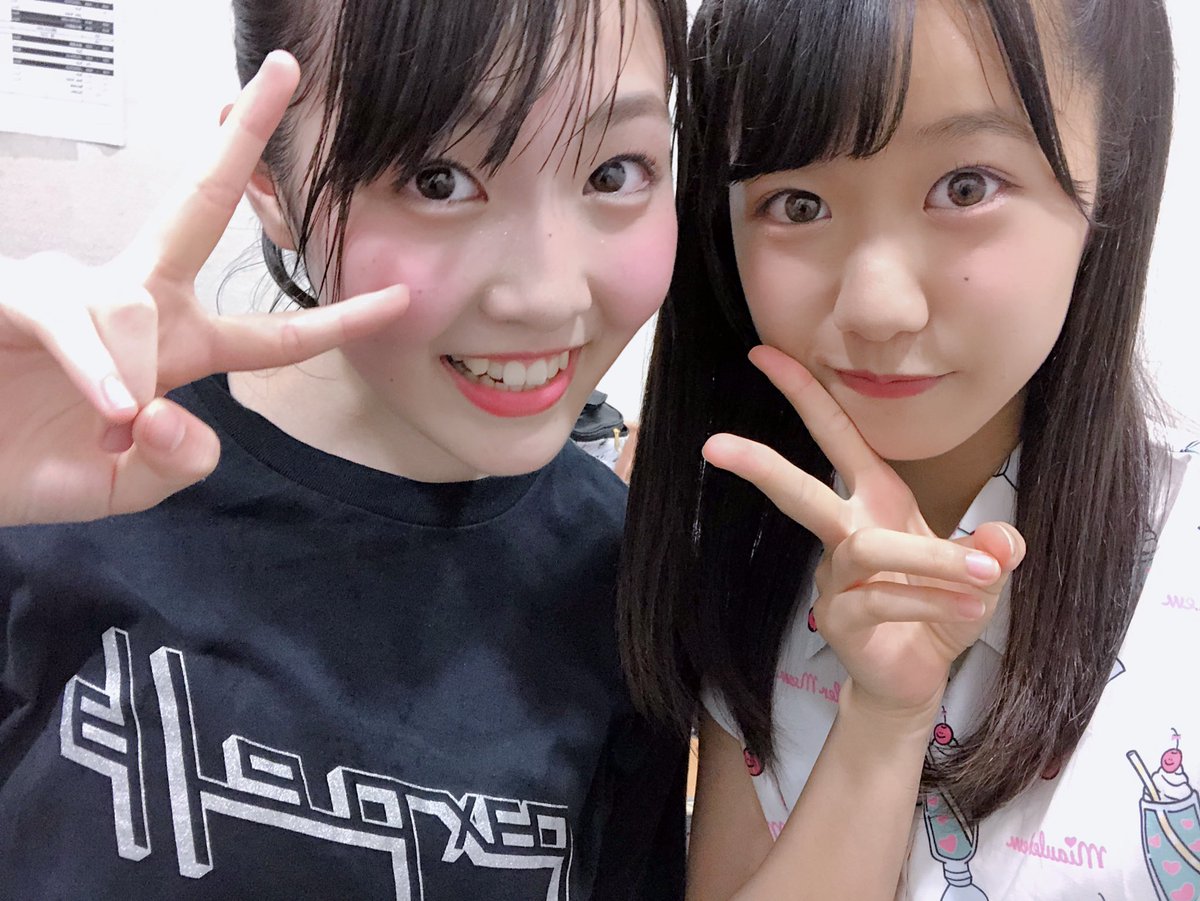 鈴木遥夏 على تويتر 呼び捨てファンタジー 制服の羽根 教えてシュレディンガー 僕らのユリイカ を歌いましたっ ᴗ 念願のパクスさんのライブも見れたし 写真も撮れて幸せです ちゃんとななみんとも撮ったよ 笑 物販がなく特典会に参加無しでし