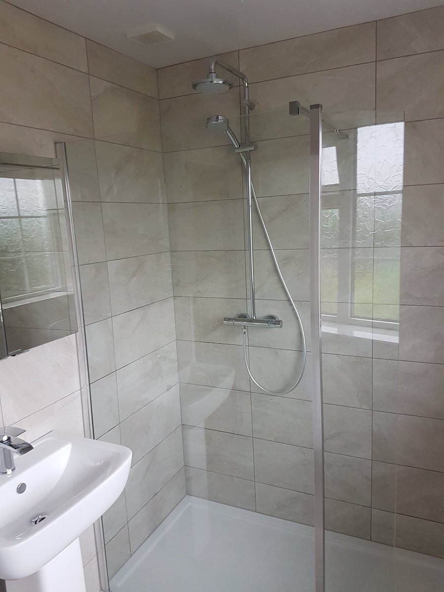 dickiestile's tweet photo. Another pleased customer, another great looking bathroom. Our Camden range looks stunning here! https://t.co/heWdvCwMbC