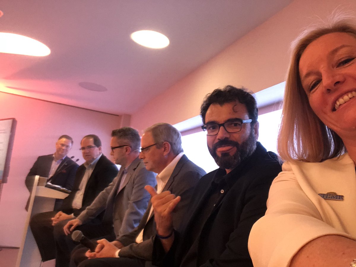 Humbled to be sharing the stage at the #CHIMEleadershipacademy in Sitges to talk digital transformation with these rockstars of HIT — @tstettheimer @CIOCHIME @R1chardatron  @Bob_Wachter @cedwardski   #bettercarethroughHIT #HIMSSEurope18 #pinksocks