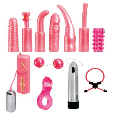 divinetimeUK's tweet photo. This month's giveaway is almost over. Retweet this and give us a follow to be in with a chance of winning this dirty dozen kit 😘
#divinetimes #sexkit #horny https://t.co/teZT3Zgjof