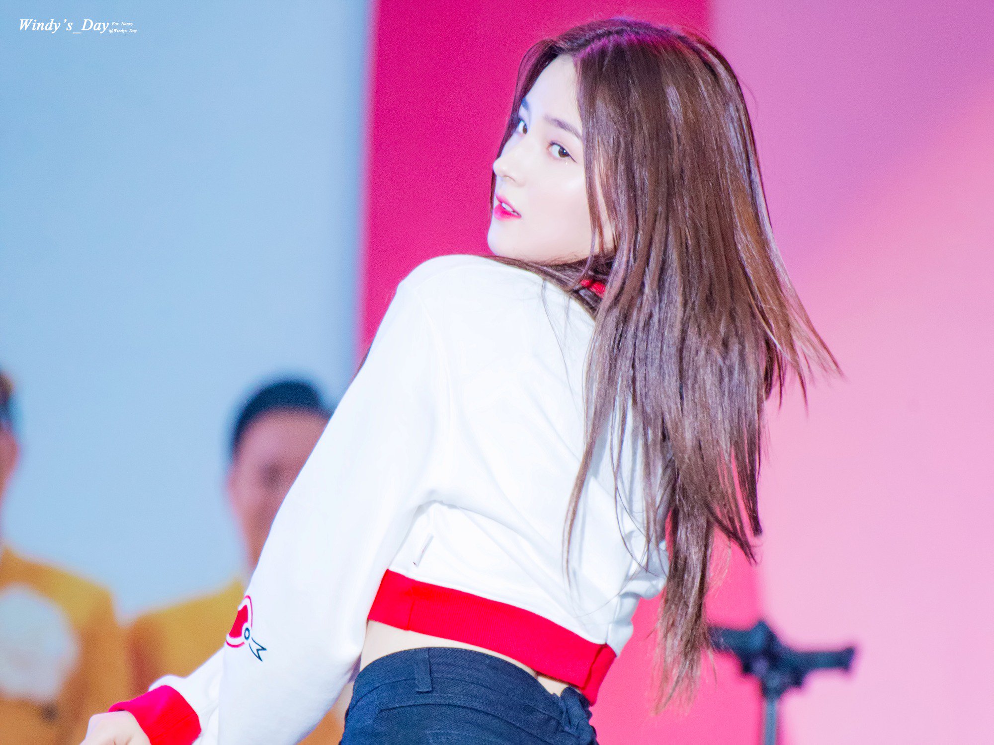 DeN4LRpU8AAqlPj.jpg:large