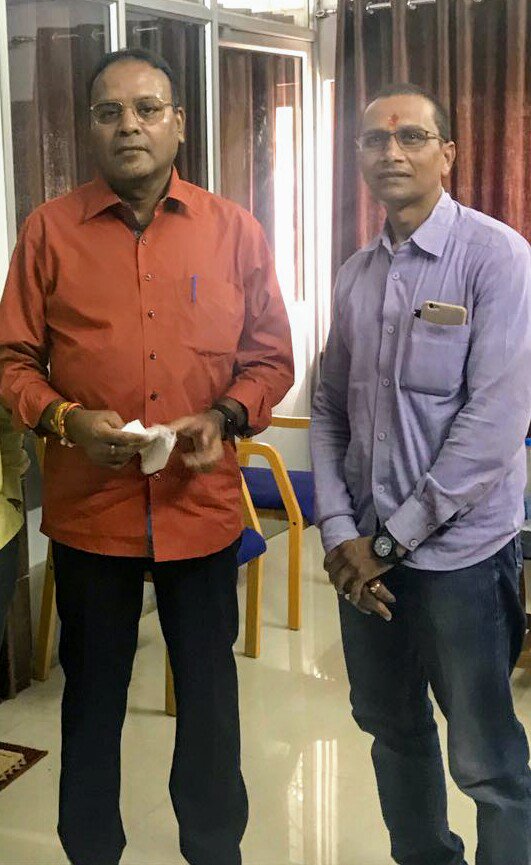RajeevSinhaBJP's tweet photo. पिछले चार वर्ष में #मोदी जी के नेतृत्व में हम विश्व के #शिरमौर बनने की दिशा में बढ़ रहे हैं  प्रधानमंत्री पद की अलग छवि निर्मित करने में सफल हुए हैं। इसलिए वे विश्व के लोकप्रिय जन-नेताओं में न सिर्फ शामिल हुए हैं, बल्कि#अग्रणी स्थान अर्जित किया है#अजय#चंद्राकर #छत्तीसगढ़ https://t.co/LrC7hXmDmt