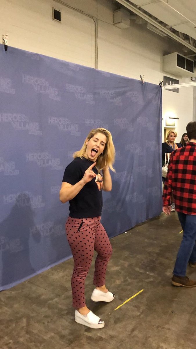 Olicity News Instagram Story Arrow Emily Bett Rickards Source Aishatyler Ig Story