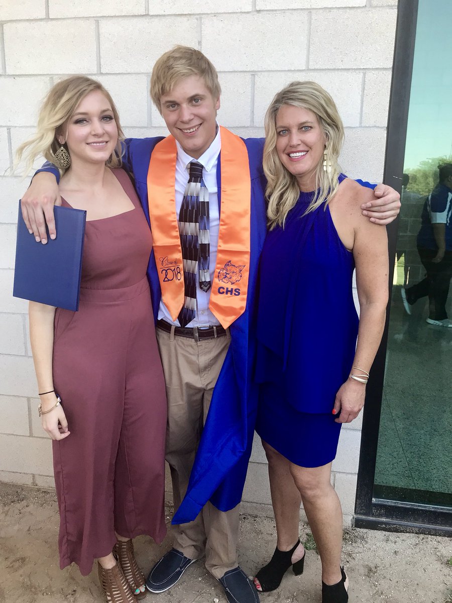Cathy_TKerr's tweet photo. Central HS Graduate 👨🏻‍🎓❤️🐾❤️🎓 #lovemyfreestyler #headedtohenderson #2/3ofmyheart https://t.co/FaYOS9T6Zb