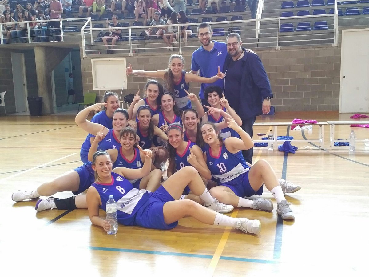 Després d.una temporada dura .... Campiones de catalunya i recuperem la preferent!! Força Jet!!