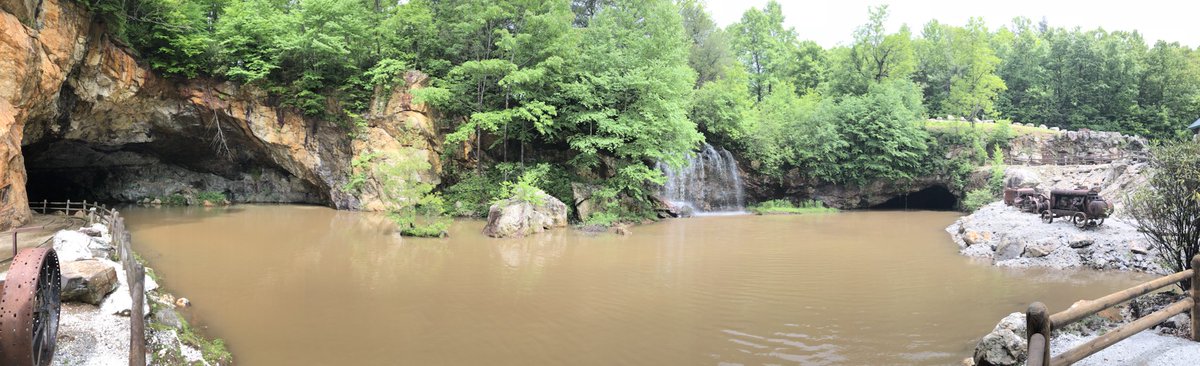 stephen49040471's tweet photo. Old emerald mine! #natureisawesome #NorthCarolina https://t.co/dYuA4xpl5w
