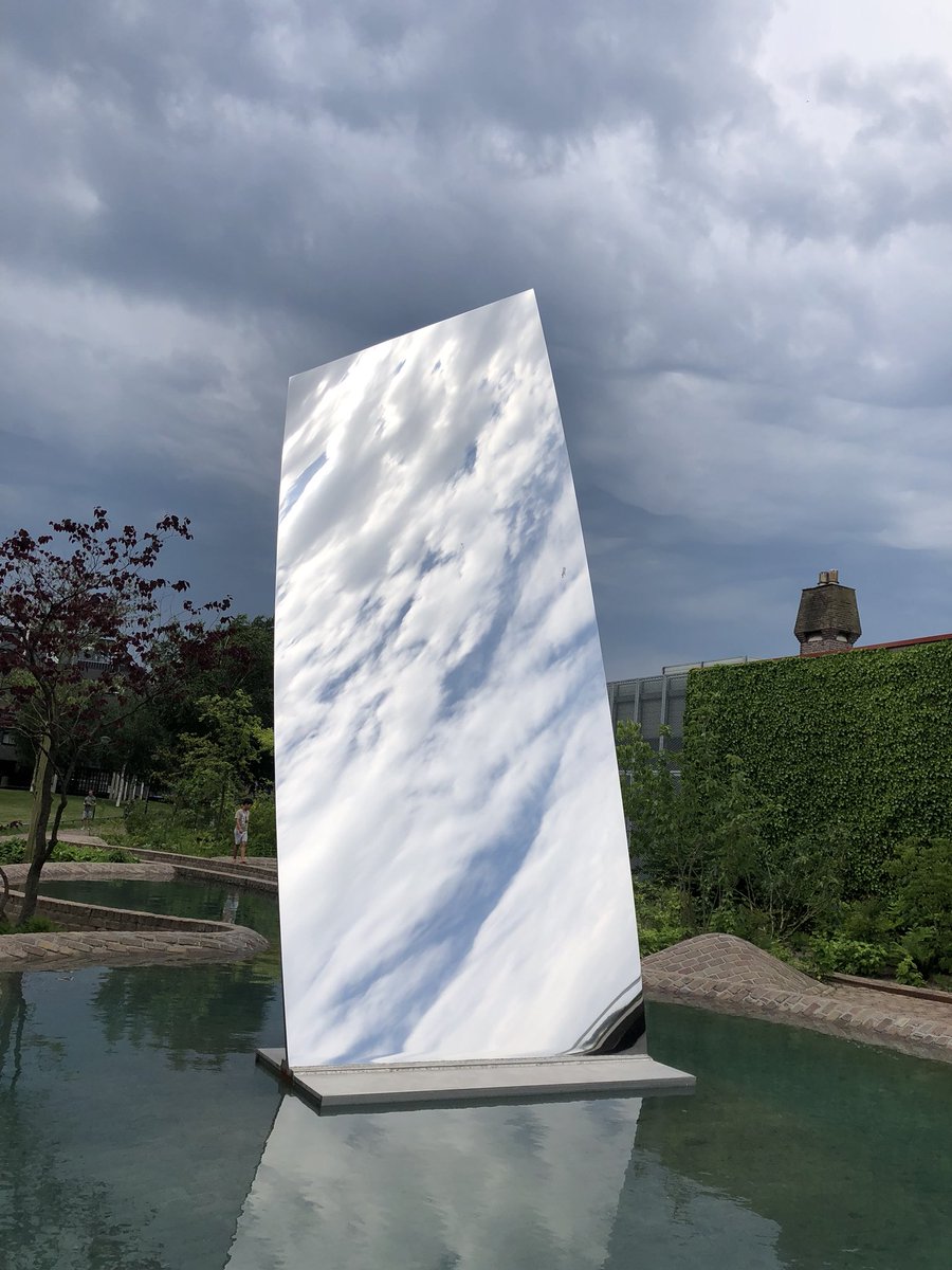 dorienvandrunen's tweet image. Vandaag is #AnishKapoor heel mooi.#dePont