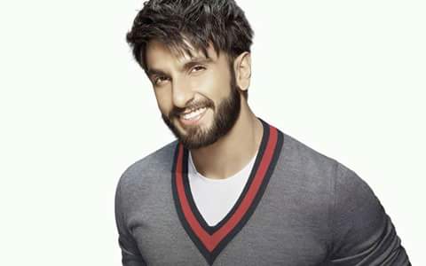 PadukoneMaha's tweet photo. @versatilefan @dreambw2 No one can be like him and Fullstop..  🙈❤ @RanveerOfficial ❤ https://t.co/MwWlsAHfu2