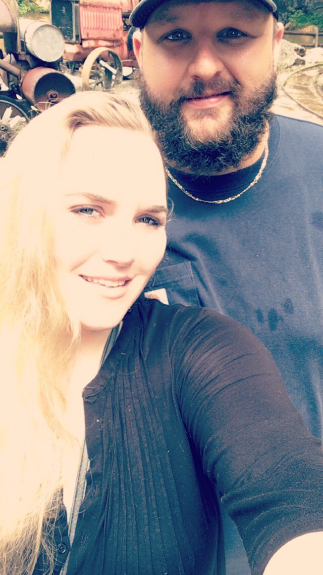 stephen49040471's tweet photo. #northcarolina #mywoman #mybetterhalf #beautyandthebeast #oldemeraldmine https://t.co/7eoAT8zOcg