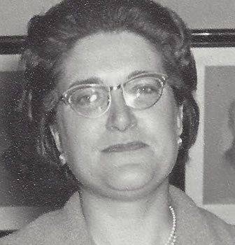 mujerconciencia's tweet photo. Carmen Adelina Gutiérrez Alonso trabajó desde 1949 en el Observatorio Astronómico Nacional: allí se especializó en fotometría fotoeléctrica de estrellas australes, tema que abordó en muchas de sus publicaciones.
https://t.co/A6tBMdvR3m https://t.co/Wa0EZmfexj