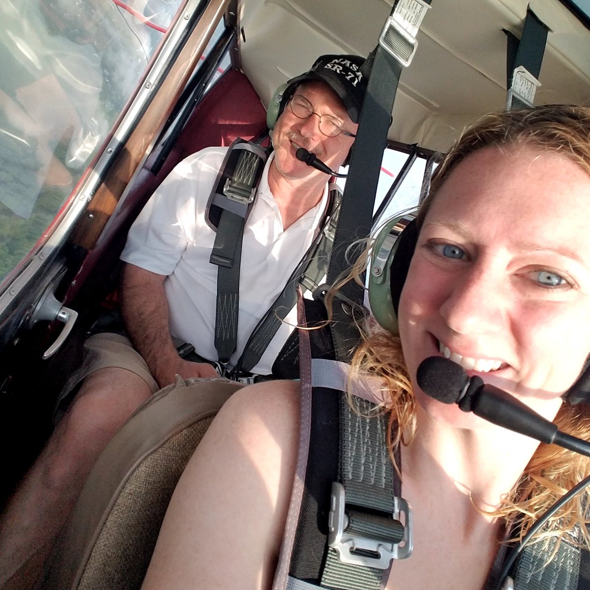 StuckMicAvCast's tweet photo. Time for another #stuckmicselfie! Keep 'em coming!
#sundayselfie #sundayflying #flying https://t.co/wG0AGwZO59