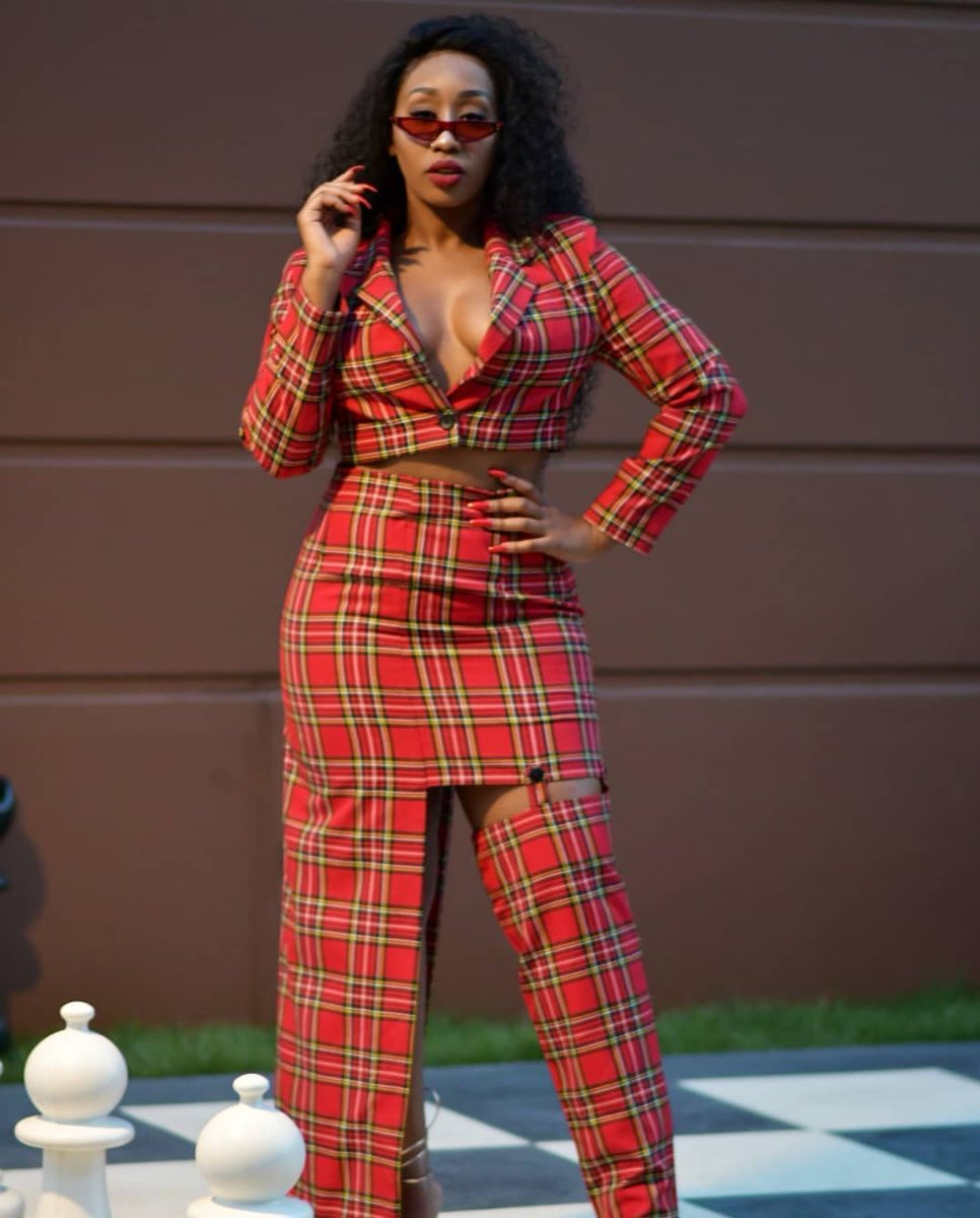 Closet_UpClose's tweet photo. Not getting over that #Wonka high anytime soon....so we thought why not celebrate @VICTORIA_KIMANI 's top 10 looks in the month of May. https://t.co/sErcvUn6Dk