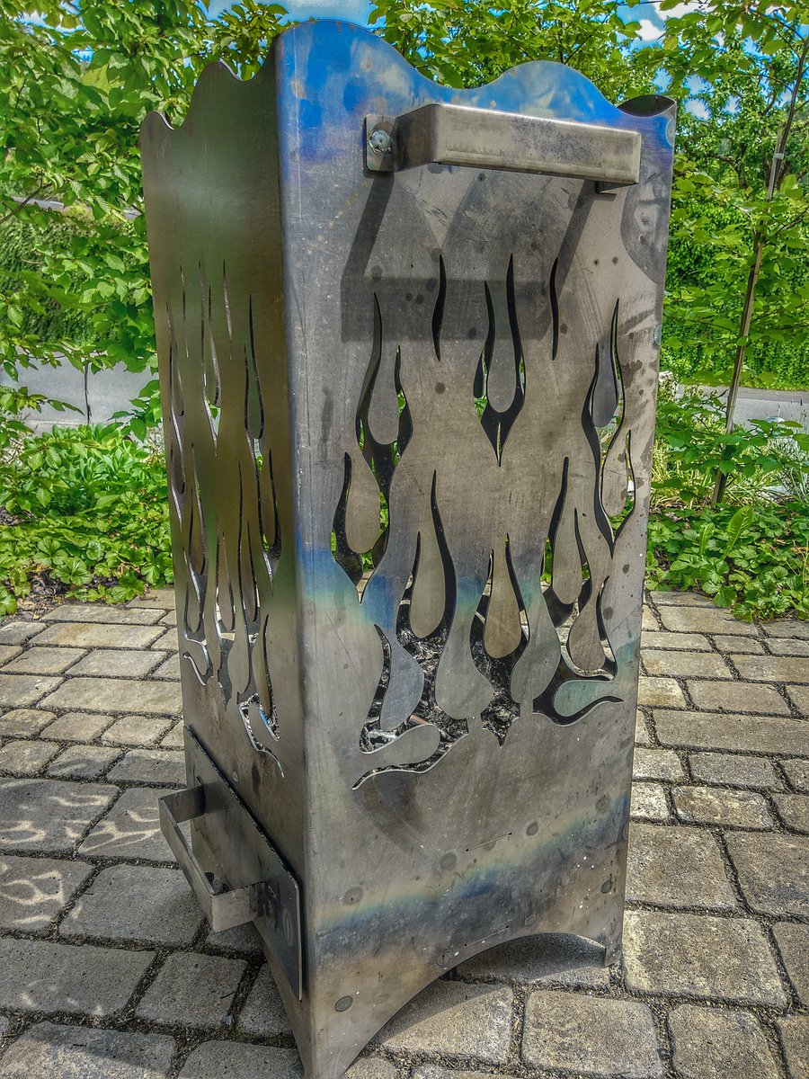 Christian_de's tweet photo. Gestern den #Feuerkorb das erste Mal befeuert und heute mit schönem Blau überrascht worden.
#dahoam #sunday #letitburn🔥 #Xiaomi #dualcam
https://t.co/l7XhyfAVEM https://t.co/wywC7p6t2r