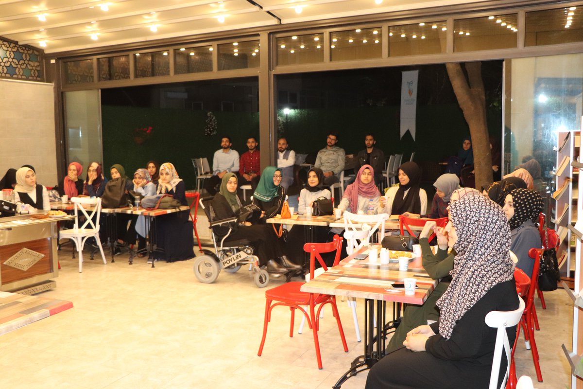 Kapanış programıyla beraber gerçekleştirdiğimiz Duayen Amatör buluşmalarının sonuncusunda Mehmet Akif Ersoy'u konuştuk.