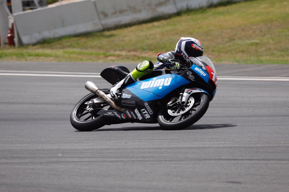 Circuitcat_cat's tweet image. Daniel Muñoz hi torna! Segona victòria del cap de setmana a #PreMoto3 #CampeonatoCetelemVelocidad