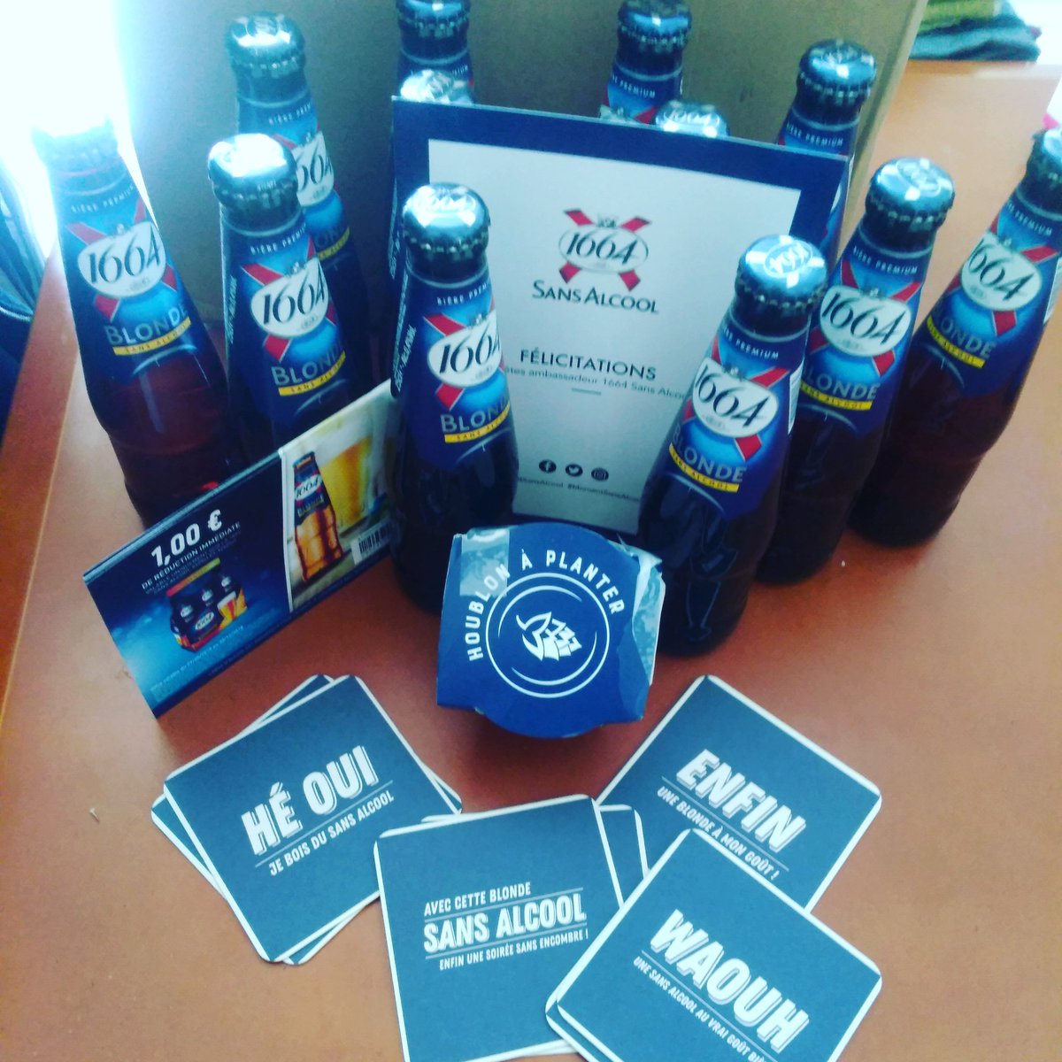 didinemael's tweet photo. Colis reçu pr tester les bières sans alcool #1664SansAlcool #Sampleo #MomentSansAlcool https://t.co/6AJyKhjqzE