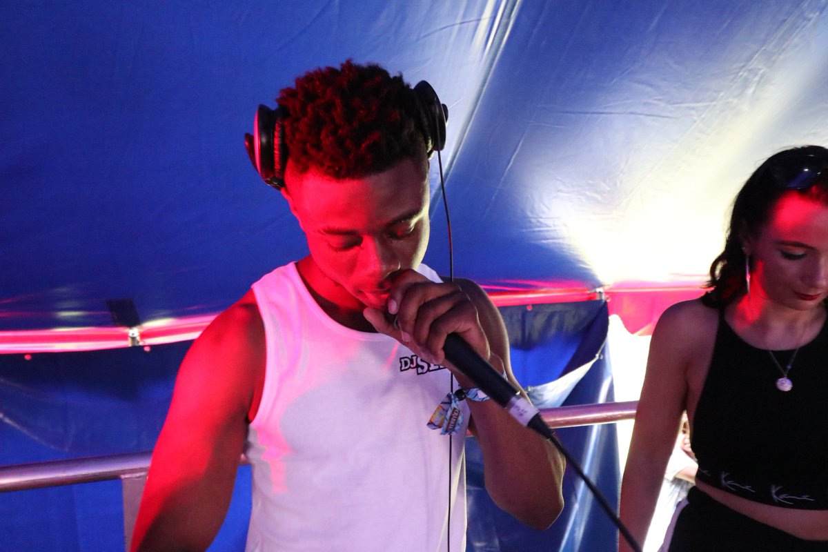 ZubyMusic's tweet photo. Man like @officialDJsylva shut it down at The Urban Tent last night. @Bournemouth7s #Bournemouth7s https://t.co/SDf0pWwLPf