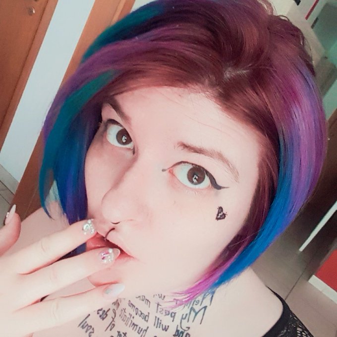 #NouvellePhotoDeProfil https://t.co/6HHyTP1rPI<a href="/tag/nouvellephotodeprofil"class="tags">#NouvellePhotoDeProfil</a>