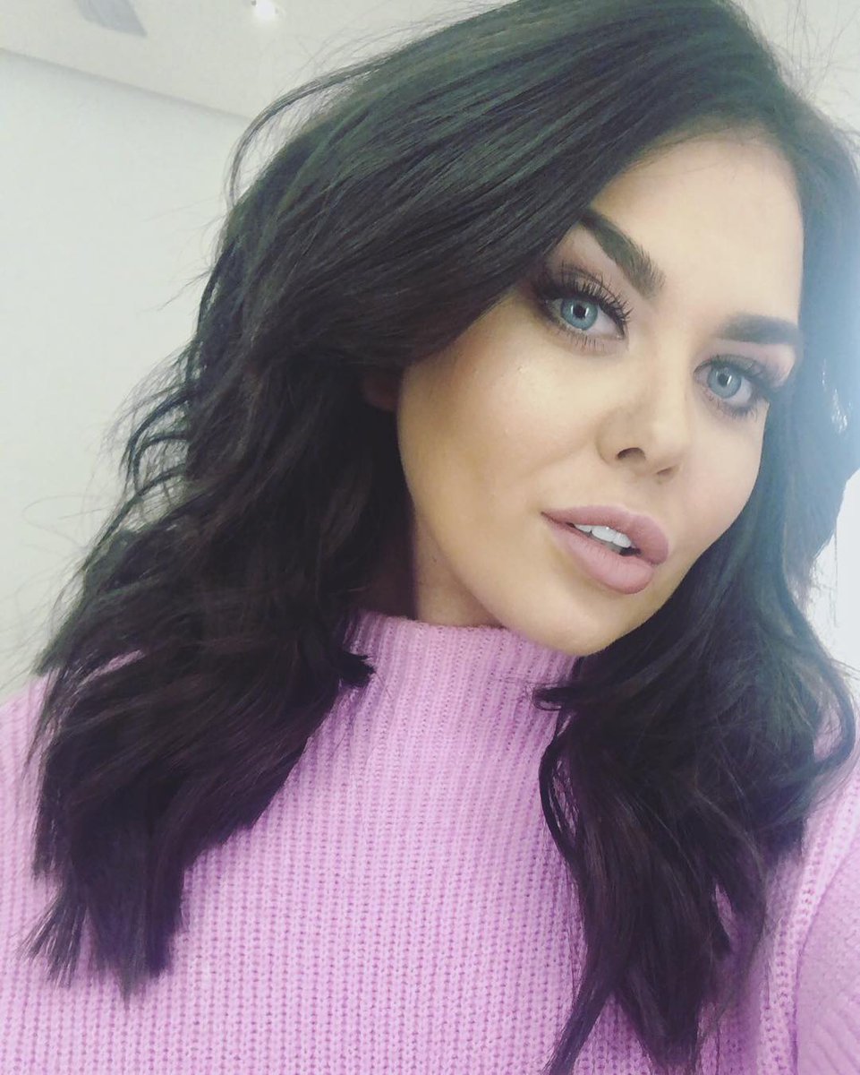 She's baaaaaaack! Mega babe @ScarlettMoffatt will be on air Bank Holiday Monday from 7pm 🤗