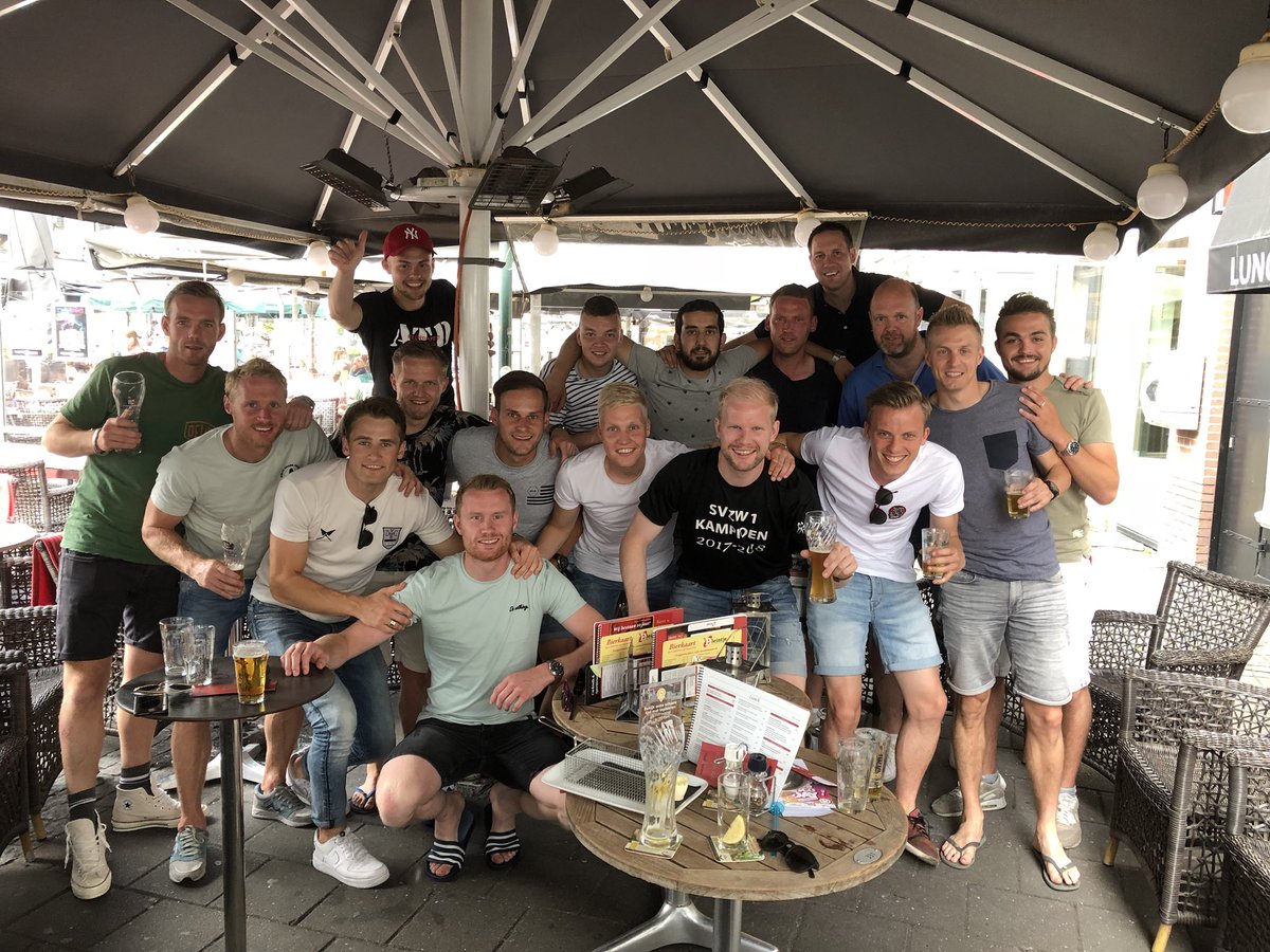 The day after! Mooi even een paar verhalen uitwisselen. De stukjes van de film die kwijt zijn verzamelen. KAMPIOENEN!!!