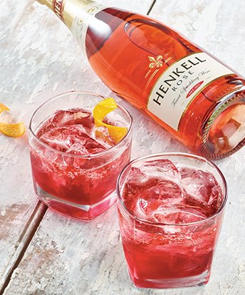 LCBO's tweet photo. #PinkDrink season, like summer, is too short. Take advantage with one of these cocktails.

https://t.co/xHA20DN56d https://t.co/PFYIMcWlSw