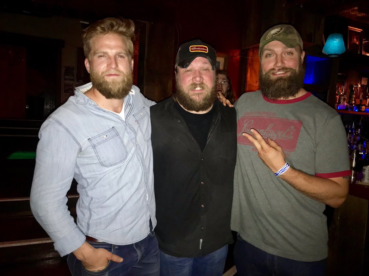 It was a pleasure getting to meet and play with Grafton, WV’s own <a href="/G_Shingleton/">GeorgeShingleton</a> last night. I saw a lot of familiar faces out there at <a href="/123pleasant/">123 Pleasant Street</a> and we appreciate each and every one of y’all for coming out! Thank you. #livemusic #CountryMusic #wvmusic