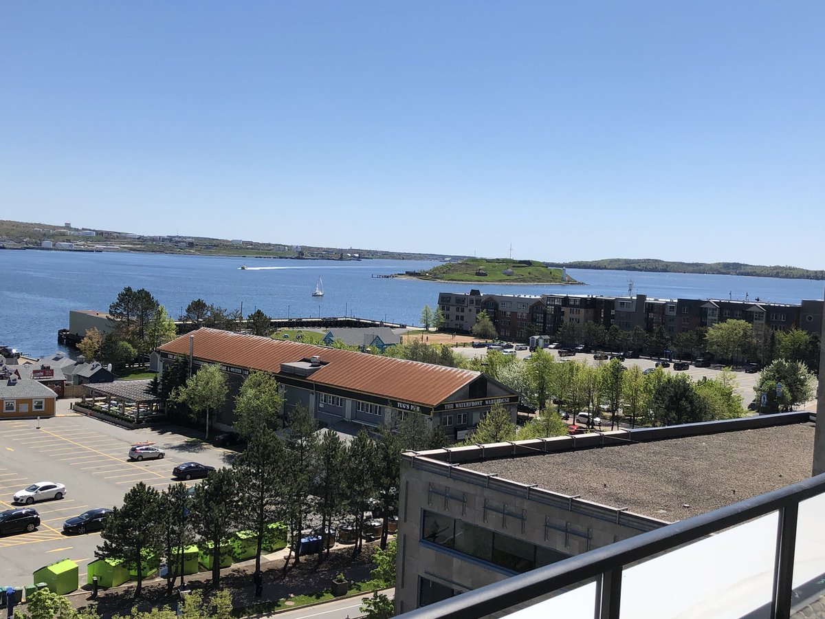 Pilon89's tweet image. Take a second today to appreciate the good life we have been born into 🌤🌎⚓️💚