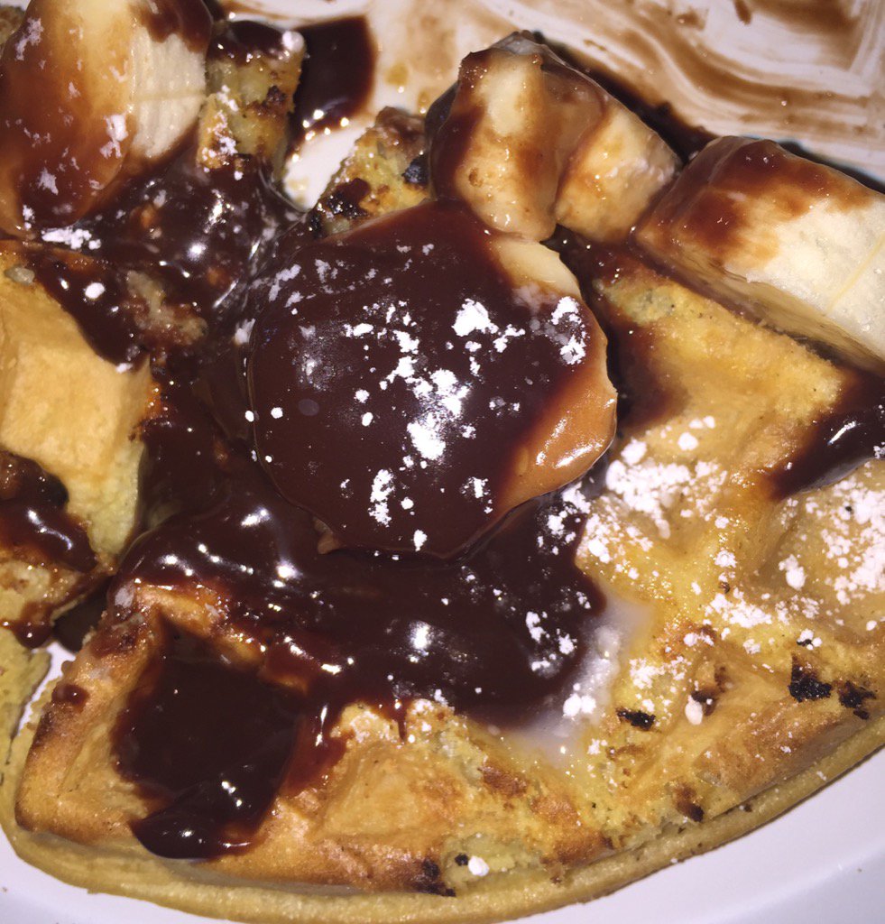 lizouimet's tweet photo. Great breakfast. Mine was Nutella banana. Delicious. #microdiner #pittsburgh https://t.co/smJqaY3OZb